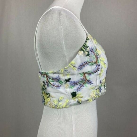 NEW Urban Outfitters embroidered crop top bralette - Picture 5 of 8